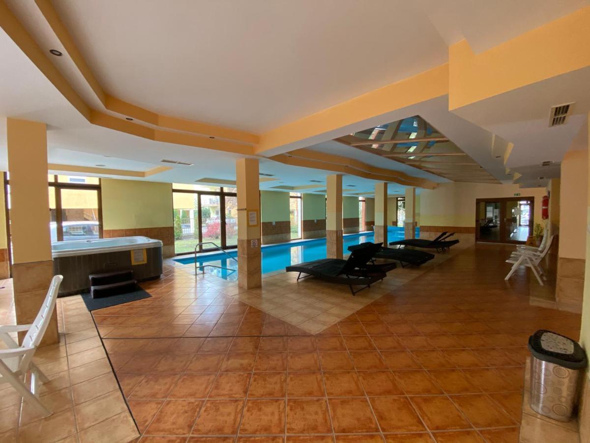 שיופוק Dorina Wellness Apartman מראה חיצוני תמונה